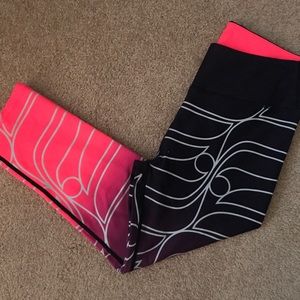 Fabletics capris
